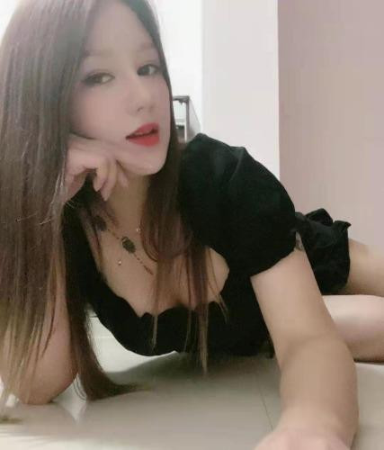 电厂路附近小姐姐